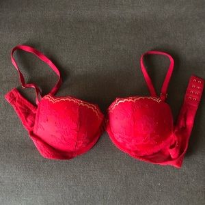 Victoria’s Secret Red Lace Bra